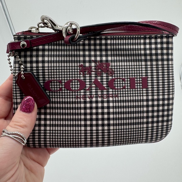Coach New York Plaid Wristlet Clutch Pouch Burgundy Leather Strap - Picture 6 of 7